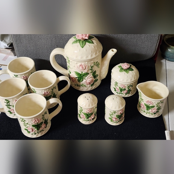 Floral Ceramic Tea Set with Pink Roses - Picture 2 of 3